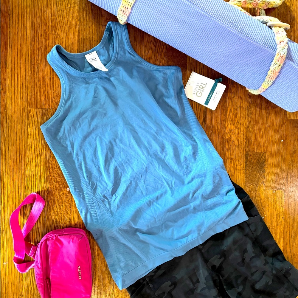 NWT ATHLETA girls size xxl/16 Limitless Power Up yoga/athletic tank, semi-fitted